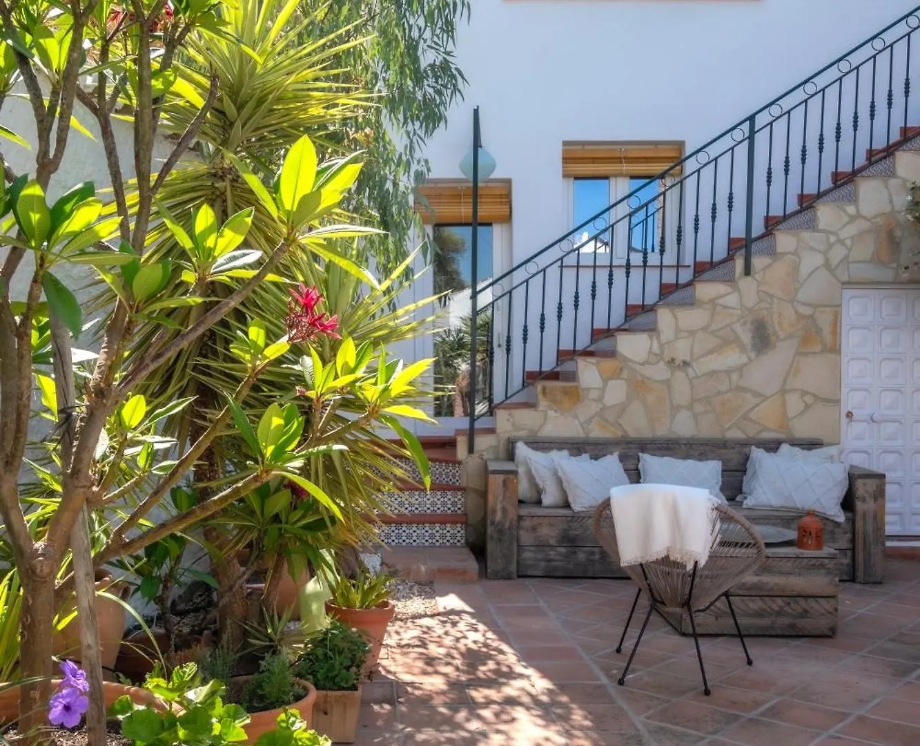 Casa Tragabalas Cómpeta Bed & Breakfast
